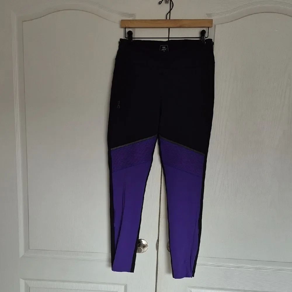 On Running Women's Black & Purple Tights Long - Picture 3 of 16